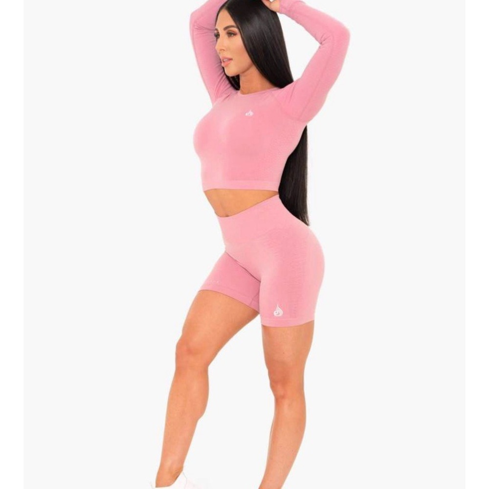 Geo seamless high waisted shorts